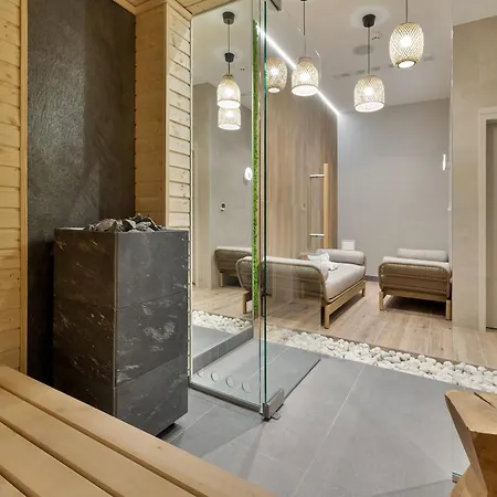 West Baltic Apartmanhotel 3*